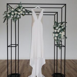 Elegant White Wedding Dress